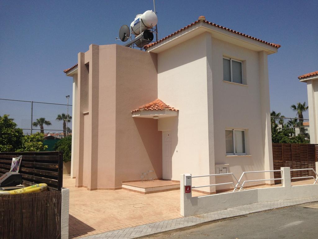 Villa Ariana Протарас Екстериор снимка